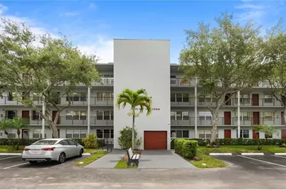 1401 SW 135th Terrace #310h, Pembroke Pines, FL 33027 - Photo 1