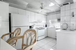 381 S Hollybrookdrive Unit, Pembroke Pines, FL 33025 - Photo 1