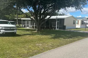 913 Yacht Club Way, Moore Haven, FL 33471 - Photo 1