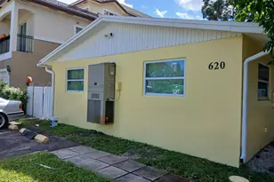 620 SW 10th St, Fort Lauderdale, FL 33315 - Photo 1