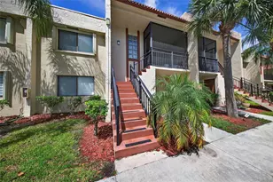 412 Lakeview Dr, Weston, FL 33326 - Photo 1