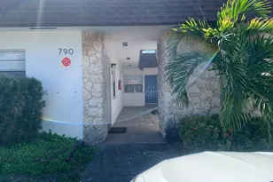 790 NE 46th Ct, Oakland Park, FL 33334 - Photo 1