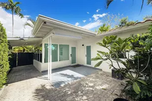 1641 NE 5th Ct, Fort Lauderdale, FL 33301 - Photo 1