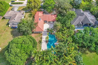 401 Farmington Drive, Plantation, FL 33317 - Photo 1