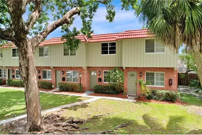 12 NE 20th Court #9B, Wilton Manors, FL 33305 - Photo 1