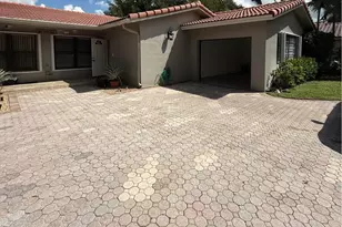 11471 NW 33rd St, Coral Springs, FL 33065 - Photo 1