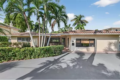 707 SE 25th Avenue, Pompano Beach, FL 33062 - Photo 1