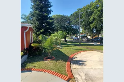 206 Gale Place, West Palm Beach, FL 33409 - Photo 1
