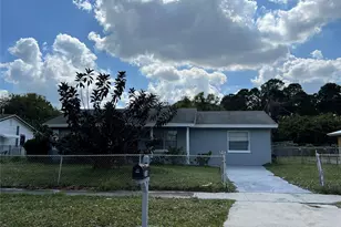 308 Essex Dr, Fort Pierce, FL 34946 - Photo 1