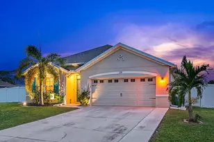 233 Periwinkle Dr, Sebastian, FL 32958 - Photo 1