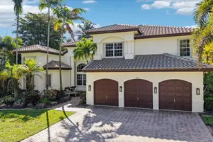 10372 N Lake Vista Cir, Davie, FL 33328 - Photo 1