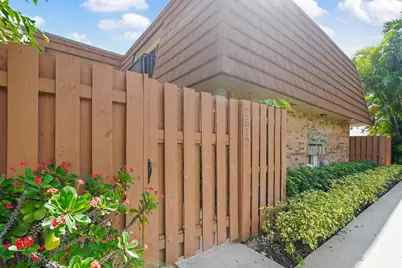 2512 Camelot Court, Cooper City, FL 33026 - Photo 1