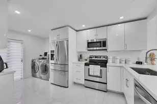9962 Royal Palm Blvd, Coral Springs, FL 33065 - Photo 1