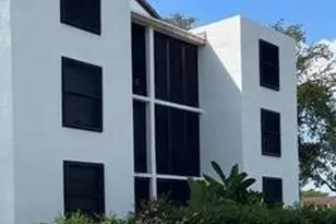 211 Lake Pointe Dr, Oakland Park, FL 33309 - Photo 1