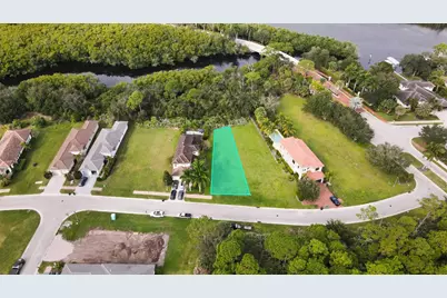 119 SE Via Bisento, Port Saint Lucie, FL 34952 - Photo 1