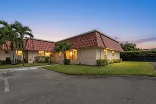 123 Amherst Ln, Lake Worth, FL 33467 - Photo 1