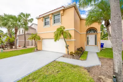 724 NW 155th Terrace, Pembroke Pines, FL 33028 - Photo 1