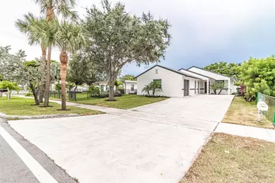 305 S Swinton Avenue, Delray Beach, FL 33444 - Photo 1