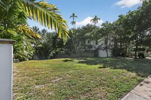 1018 SE 13th Terrace, Fort Lauderdale, FL 33316 - Photo 1