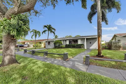 2201 N 49th Avenue, Hollywood, FL 33021 - Photo 1