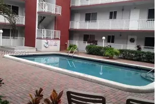 7910 Taft St, Pembroke Pines, FL 33024 - Photo 1