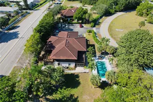 444 Pine Cir, Boca Raton, FL 33432 - Photo 1