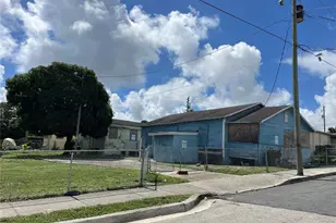 706 13th St, West Palm Beach, FL 33401 - Photo 1