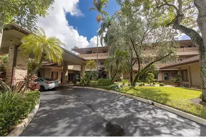 300 NW 70th Avenue #301, Plantation, FL 33317 - Photo 1