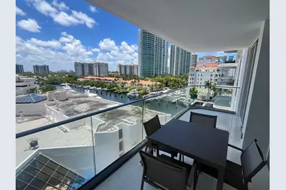 19707 Turnberry Way #8L, Miami, FL 33180 - Photo 1