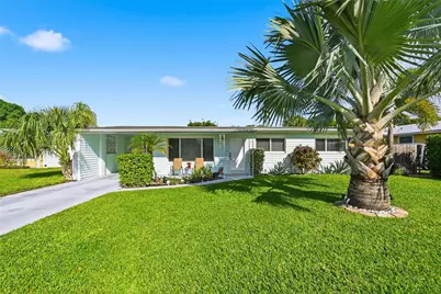 807 W Ocean Avenue, Lantana, FL 33462 - Photo 1