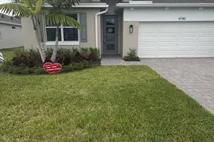8780 SW Kanner Oaks Dr, Stuart, FL 34997 - Photo 1
