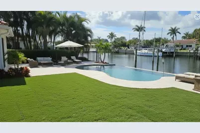 2017 NE Iowa Avenue, Saint Petersburg, FL 33703 - Photo 1