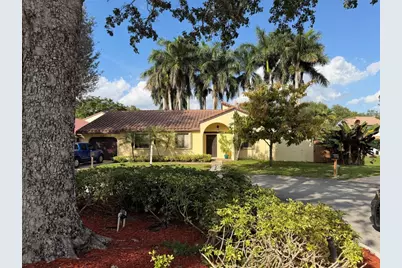 2925 Azalea Drive, Hollywood, FL 33026 - Photo 1