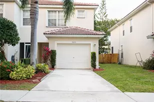 9675 Lago Dr, Boynton Beach, FL 33472 - Photo 1
