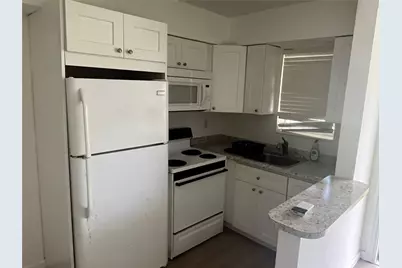 113 SE 12th Avenue #2, Pompano Beach, FL 33060 - Photo 1