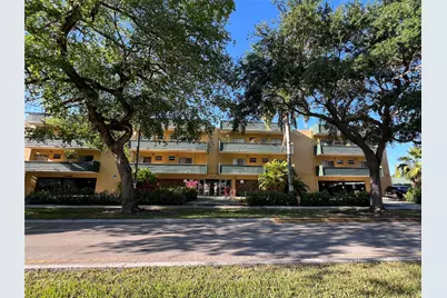 1975 NE 135th Street #3R, North Miami, FL 33181 - Photo 1