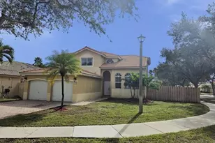 14422 N Royal Cove Cir, Davie, FL 33325 - Photo 1