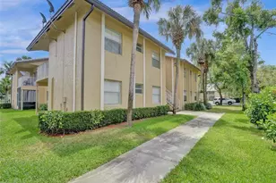 11574 NW 44th St, Coral Springs, FL 33065 - Photo 1