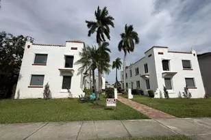 817 Tyler St, Hollywood, FL 33019 - Photo 1