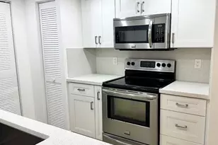 9955 Westview Dr, Coral Springs, FL 33076 - Photo 1