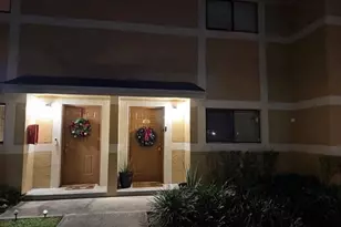 223 E Palm Cir E Unit, Pembroke Pines, FL 33025 - Photo 1