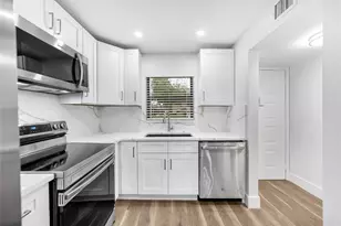21905 Lake Forest Cir, Boca Raton, FL 33433 - Photo 1