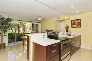 5276 NE 6th Ave, Oakland Park, FL 33334 - Photo 1