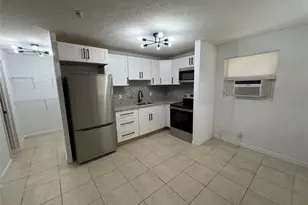 532 NW 11th Ave, Boynton Beach, FL 33435 - Photo 1