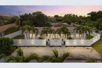 2000 NE 17 Court, Fort Lauderdale, FL 33304 - Photo 1