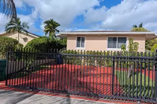 1571 NE 109th St, Miami, FL 33161 - Photo 1