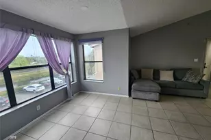 2866 S University Dr, Davie, FL 33328 - Photo 1