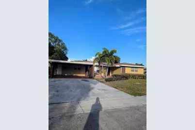 664 W Melrose Circle, Fort Lauderdale, FL 33312 - Photo 1