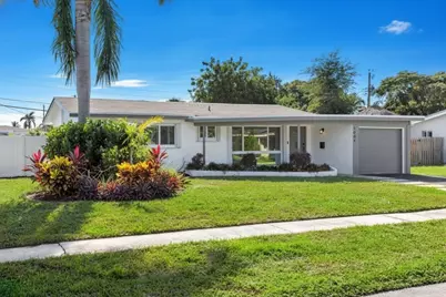1004 SE 14th Street, Deerfield Beach, FL 33441 - Photo 1