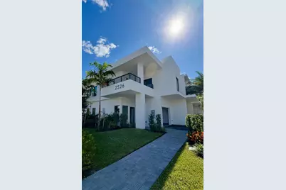 2526 Pierce Street #16, Hollywood, FL 33020 - Photo 1